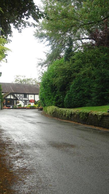 Deanwater Hotel Wilmslow Ngoại thất bức ảnh